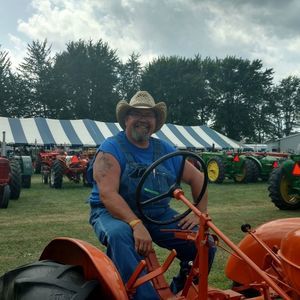 Meet your Posher, Michael